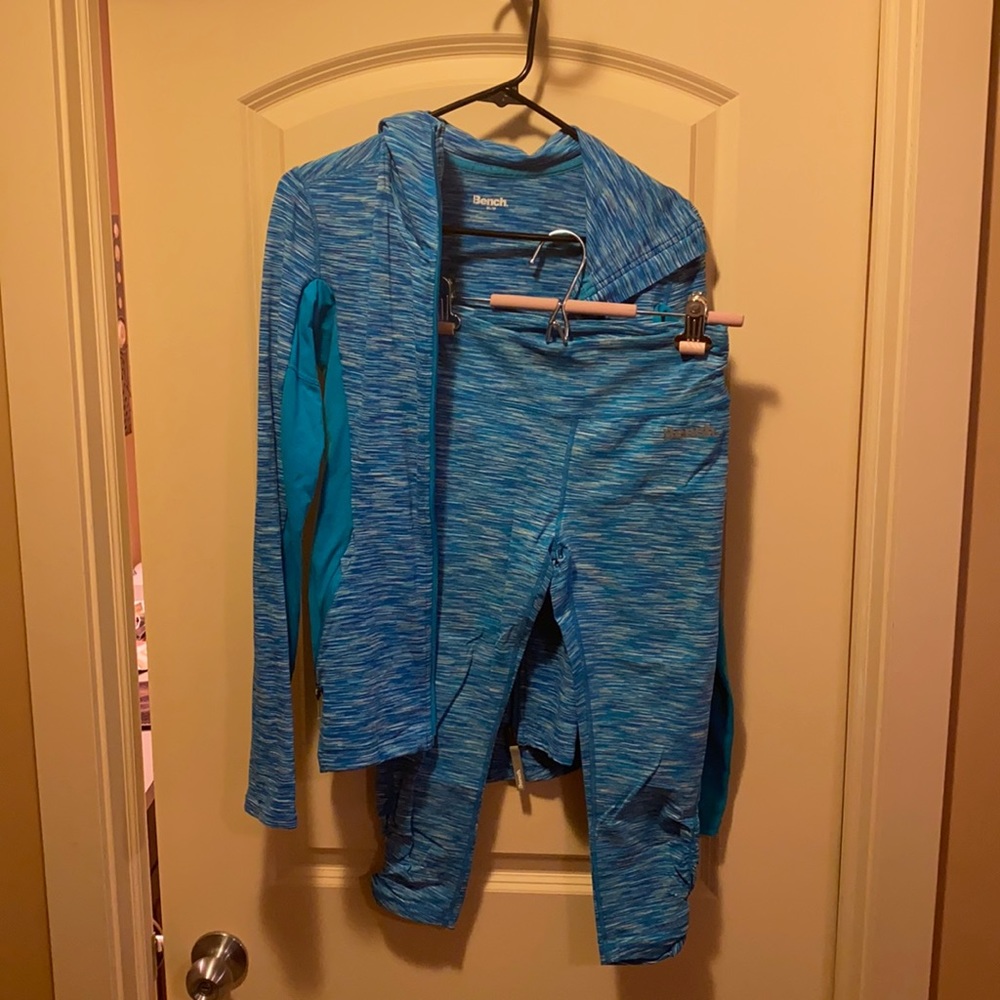 Bench leggings and jacket